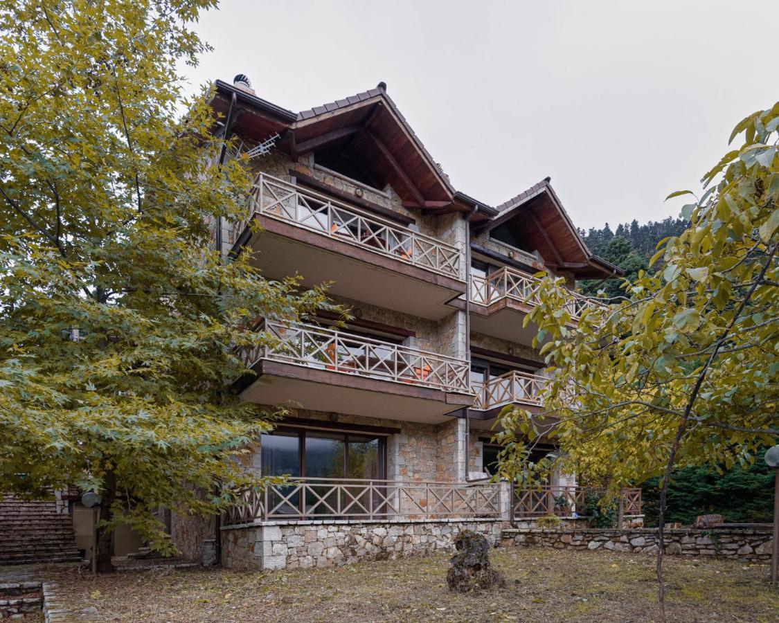 Parnassus Dreamwood Chalet Eptálofos Екстериор снимка