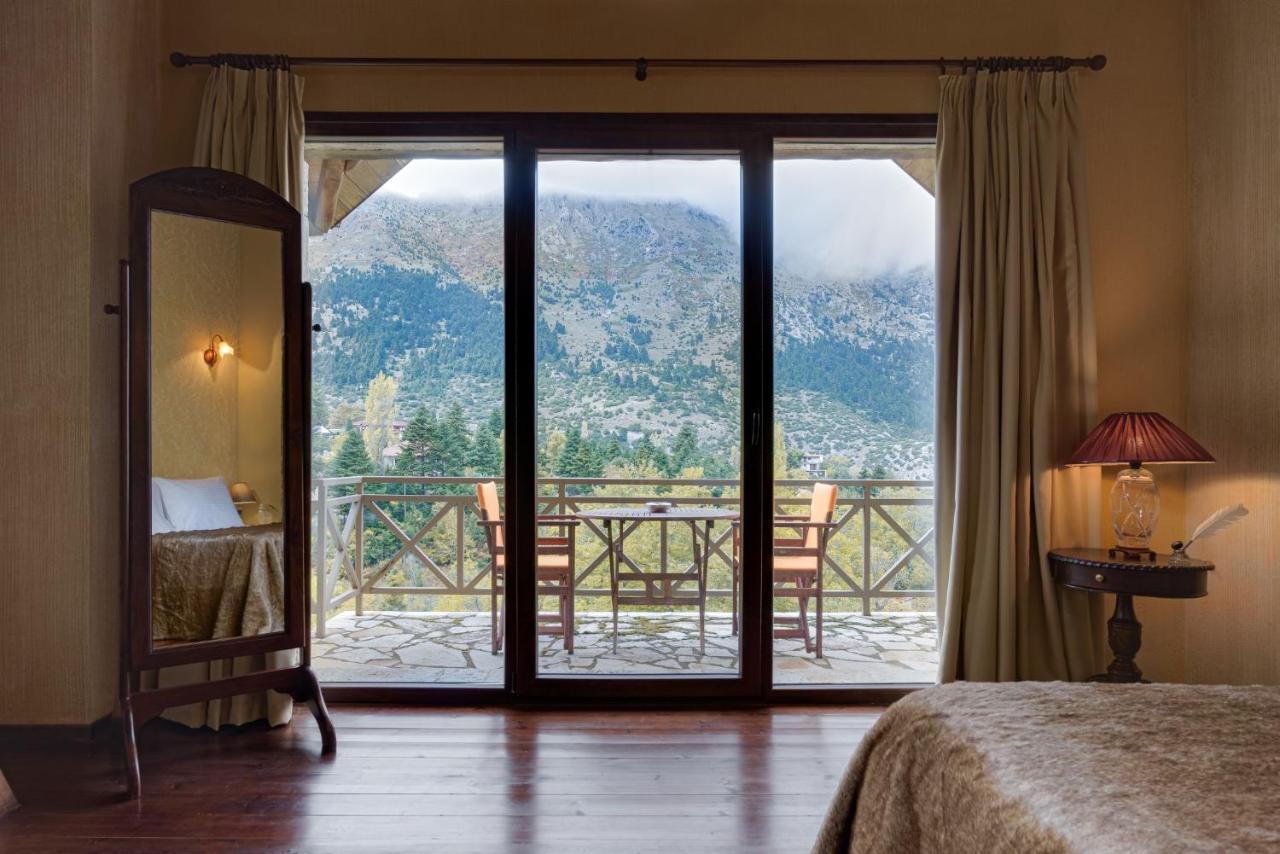 Parnassus Dreamwood Chalet Eptálofos Екстериор снимка