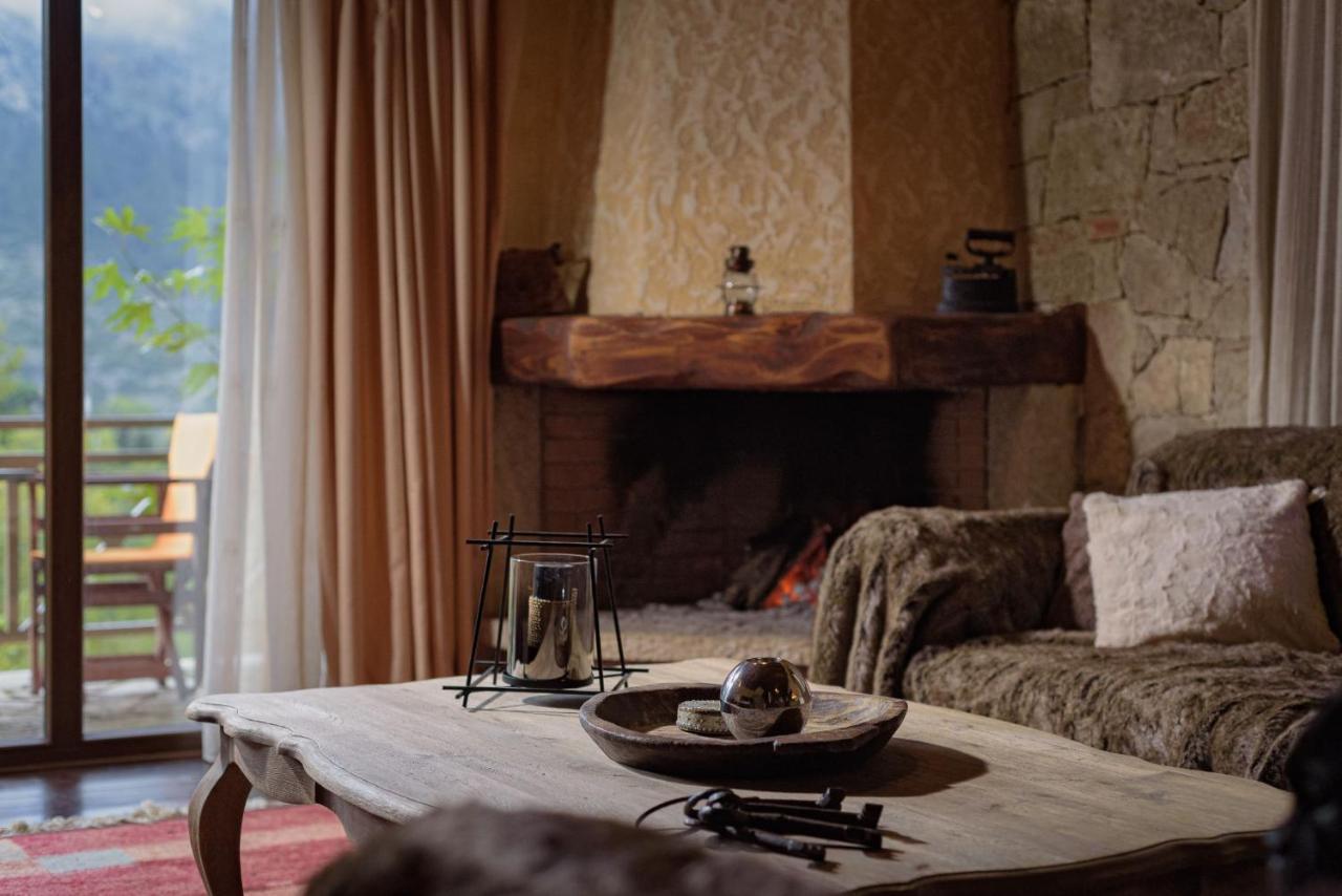 Parnassus Dreamwood Chalet Eptálofos Екстериор снимка
