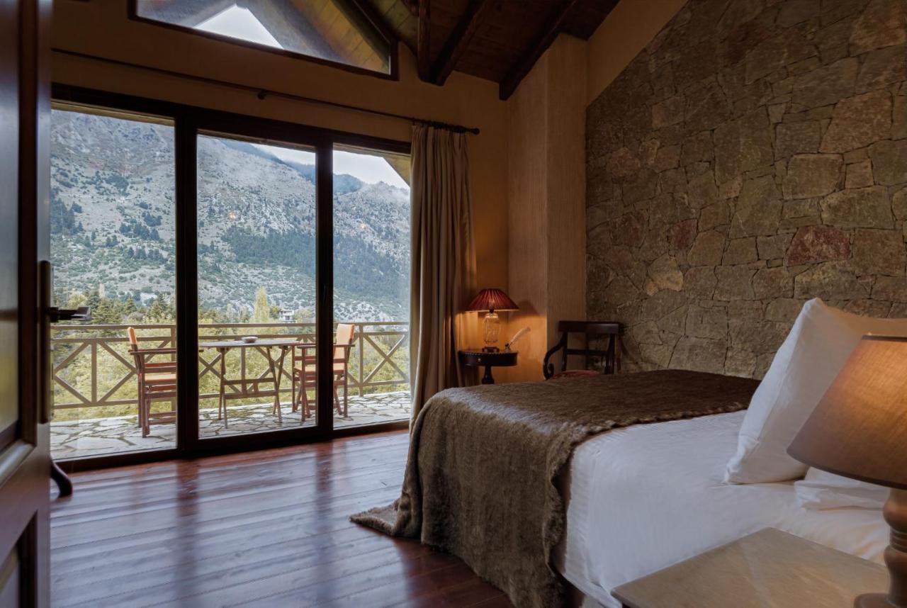 Parnassus Dreamwood Chalet Eptálofos Екстериор снимка